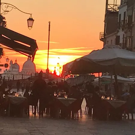 Venice On The Beach Apartment Grado